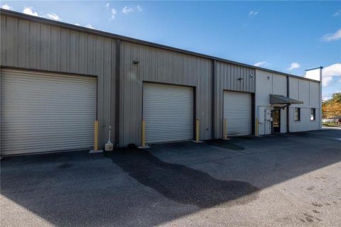 Propiedad comercial en venta en Gainesville, Florida, 398.55 m2 № 2312335 - foto 29