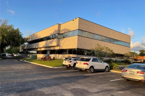 Commercial property in Seminole, Florida 2432.65 sq.m. № 2329115