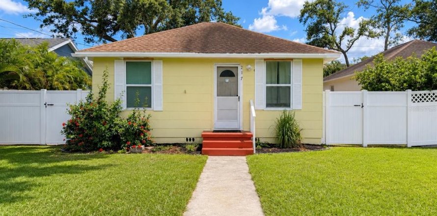 Casa en Saint Petersburg, Florida 4 dormitorios, 114.73 m2 № 2298160