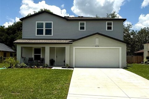 Casa en venta en Spring Hill, Florida, 4 dormitorios, 181.35 m2 № 1899525 - foto 1