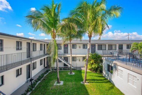 Appartement à louer à Hialeah, Floride: 1 chambre, 55.74 m2 № 2051509 - photo 6
