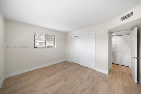 Appartement à louer à Hialeah, Floride: 1 chambre, 55.74 m2 № 2051509 - photo 8