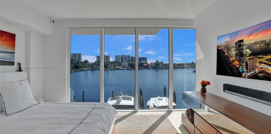 Кондоминиум с 2 спальнями в Санни-Айлс-Бич, Флорида № 2054080