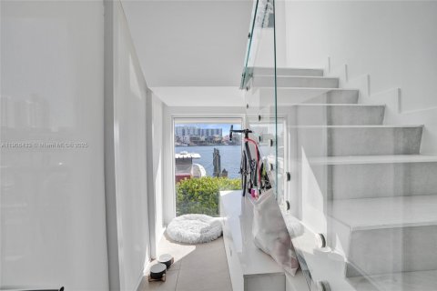 Купить кондоминиум в Санни-Айлс-Бич, Флорида 2 спальни, 130.34м2, № 2054080 - фото 19