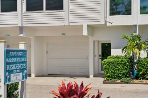 Touwnhouse à vendre à Englewood, Floride: 3 chambres, 161.19 m2 № 2372929 - photo 5