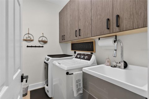 Touwnhouse à vendre à Englewood, Floride: 3 chambres, 161.19 m2 № 2372929 - photo 27