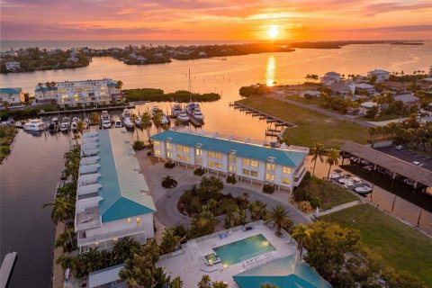 Touwnhouse à Englewood, Floride 3 chambres, 161.19 m2 № 2372929