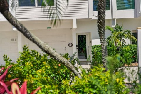 Touwnhouse à vendre à Englewood, Floride: 3 chambres, 161.19 m2 № 2372929 - photo 7