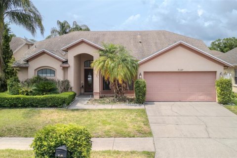 House in Tampa, Florida 3 bedrooms, 160.16 sq.m. № 1681578 - photo 1