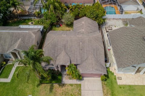House in Tampa, Florida 3 bedrooms, 160.16 sq.m. № 1681578 - photo 3