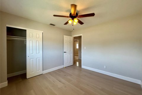 Villa ou maison à louer à Saint Petersburg, Floride: 3 chambres, 97.73 m2 № 2396971 - photo 11