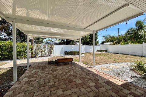 Villa ou maison à louer à Saint Petersburg, Floride: 3 chambres, 97.73 m2 № 2396971 - photo 18