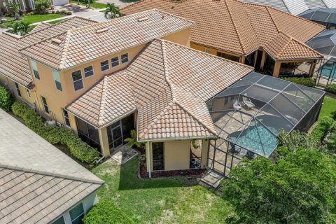 Купить виллу или дом в Брейдентон, Флорида 9 комнат, 313.55м2, № 2313366 - фото 4