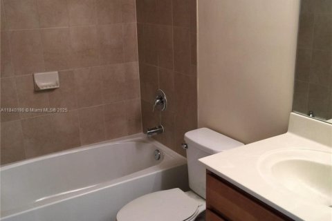 Copropriété à louer à Cutler Bay, Floride: 3 chambres, 95.88 m2 № 1832309 - photo 7