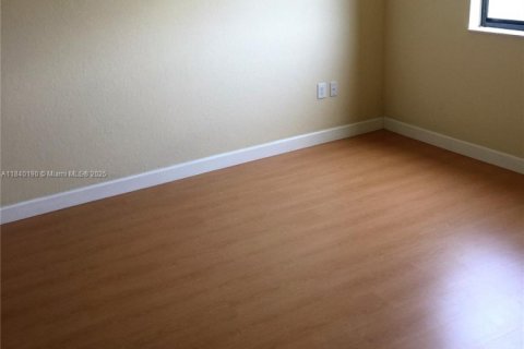 Copropriété à louer à Cutler Bay, Floride: 3 chambres, 95.88 m2 № 1832309 - photo 4