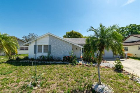 Casa en venta en Hudson, Florida, 2 dormitorios, 111.48 m2 № 1612817 - foto 2