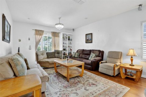 Casa en venta en Clermont, Florida, 3 dormitorios, 159.98 m2 № 1894184 - foto 13