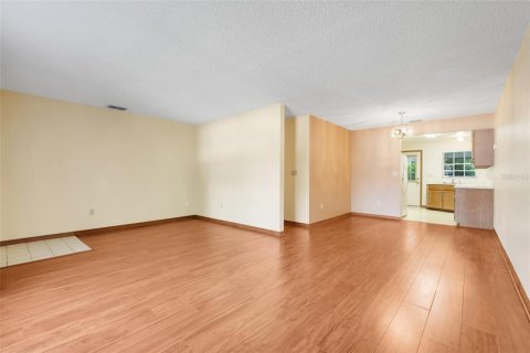 Adosado en venta en Clermont, Florida, 2 dormitorios, 99.5 m2 № 1905676 - foto 7