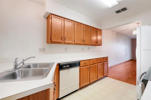 Adosado en venta en Clermont, Florida, 2 dormitorios, 99.5 m2 № 1905676 - foto 12
