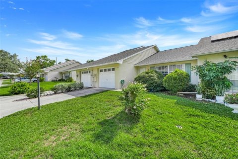 Adosado en venta en Clermont, Florida, 2 dormitorios, 99.5 m2 № 1905676 - foto 3