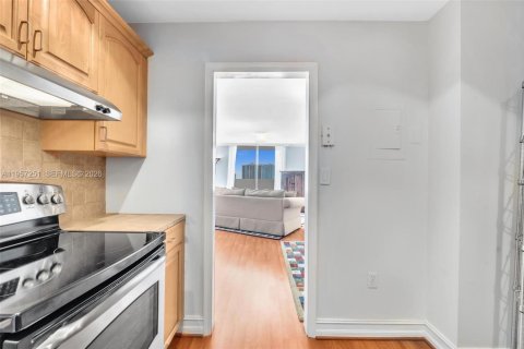 Купить кондоминиум в Авентура, Флорида 1 спальня, 71.16м2, № 2011618 - фото 19