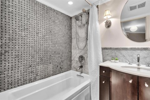 Купить кондоминиум в Авентура, Флорида 1 спальня, 71.16м2, № 2011618 - фото 30