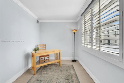 Купить кондоминиум в Авентура, Флорида 1 спальня, 71.16м2, № 2011618 - фото 24