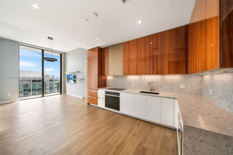 Condominio en venta en Miami, Florida, 2 dormitorios, 91.79 m2 № 2089646 - foto 8