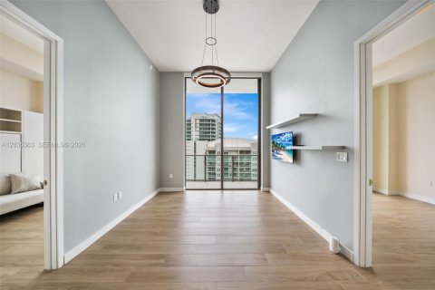 Condominio en venta en Miami, Florida, 2 dormitorios, 91.79 m2 № 2089646 - foto 4