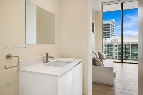 Condominio en venta en Miami, Florida, 2 dormitorios, 91.79 m2 № 2089646 - foto 17