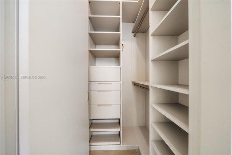 Condominio en venta en Miami, Florida, 2 dormitorios, 91.79 m2 № 2089646 - foto 26