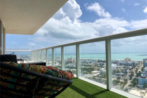 Condominio en alquiler en Miami Beach, Florida, 2 dormitorios, 127.28 m2 № 2008129 - foto 16