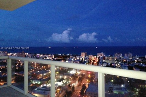 Condominio en alquiler en Miami Beach, Florida, 2 dormitorios, 127.28 m2 № 2008129 - foto 6