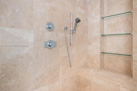 Condominio en alquiler en Miami Beach, Florida, 2 dormitorios, 127.28 m2 № 2008129 - foto 25