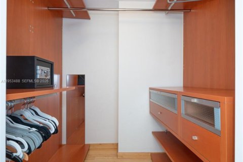 Condominio en alquiler en Miami Beach, Florida, 2 dormitorios, 127.28 m2 № 2008129 - foto 27