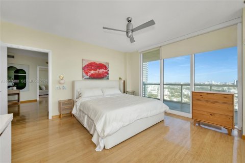 Condominio en alquiler en Miami Beach, Florida, 2 dormitorios, 127.28 m2 № 2008129 - foto 22
