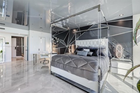 Купить кондоминиум в Холливуд, Флорида 3 спальни, 242.1м2, № 2060001 - фото 13