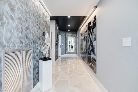 Купить кондоминиум в Холливуд, Флорида 3 спальни, 242.1м2, № 2060001 - фото 27