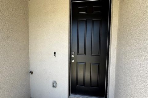 Touwnhouse à louer à Nokomis, Floride: 3 chambres, 142.98 m2 № 2110785 - photo 2