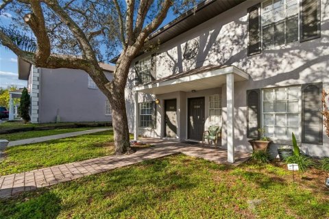 Townhouse in Tampa, Florida 3 bedrooms, 127.09 sq.m. № 2395930 - photo 7