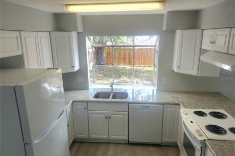 Villa ou maison à vendre à Orlando, Floride: 3 chambres, 121.7 m2 № 2093473 - photo 5