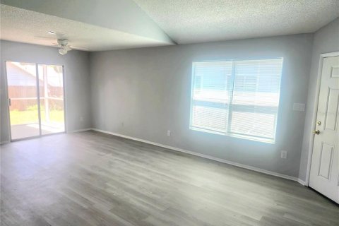 Villa ou maison à vendre à Orlando, Floride: 3 chambres, 121.7 m2 № 2093473 - photo 8