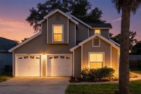 Villa ou maison à vendre à Orlando, Floride: 3 chambres, 121.7 m2 № 2093473 - photo 2