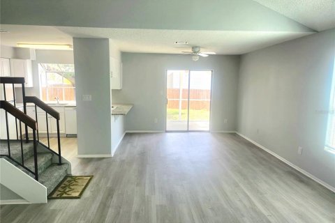 Villa ou maison à vendre à Orlando, Floride: 3 chambres, 121.7 m2 № 2093473 - photo 7