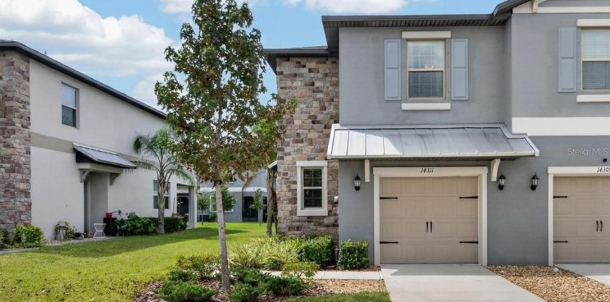 Townhouse in Sun City Center, Florida 3 bedrooms, 172.24 sq.m. № 2385605