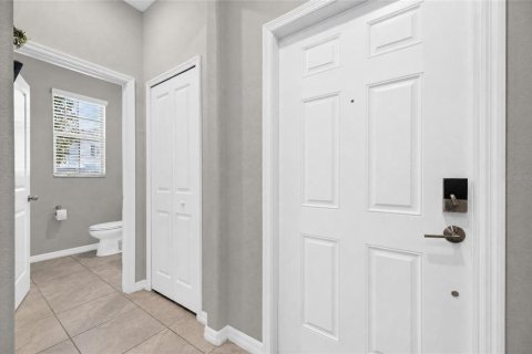 Townhouse in Sun City Center, Florida 3 bedrooms, 172.24 sq.m. № 2385605 - photo 21