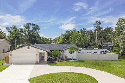 House in Palmetto, Florida 3 bedrooms, 138.8 sq.m. № 2290958