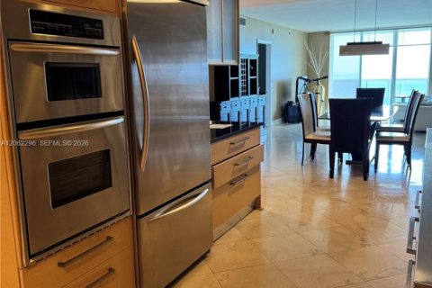 Copropriété à louer à Hallandale Beach, Floride: 3 chambres, 171.03 m2 № 2270369 - photo 8