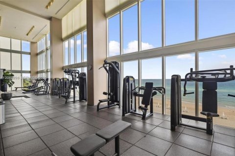 Copropriété à louer à Hallandale Beach, Floride: 3 chambres, 171.03 m2 № 2270369 - photo 30
