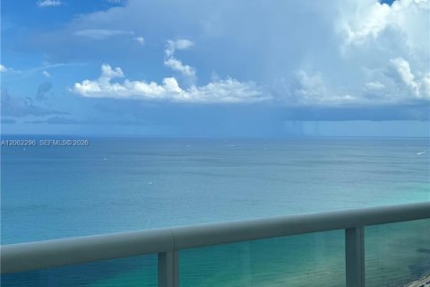 Copropriété à louer à Hallandale Beach, Floride: 3 chambres, 171.03 m2 № 2270369 - photo 25
